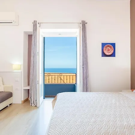 Moderno Con Vista Mare